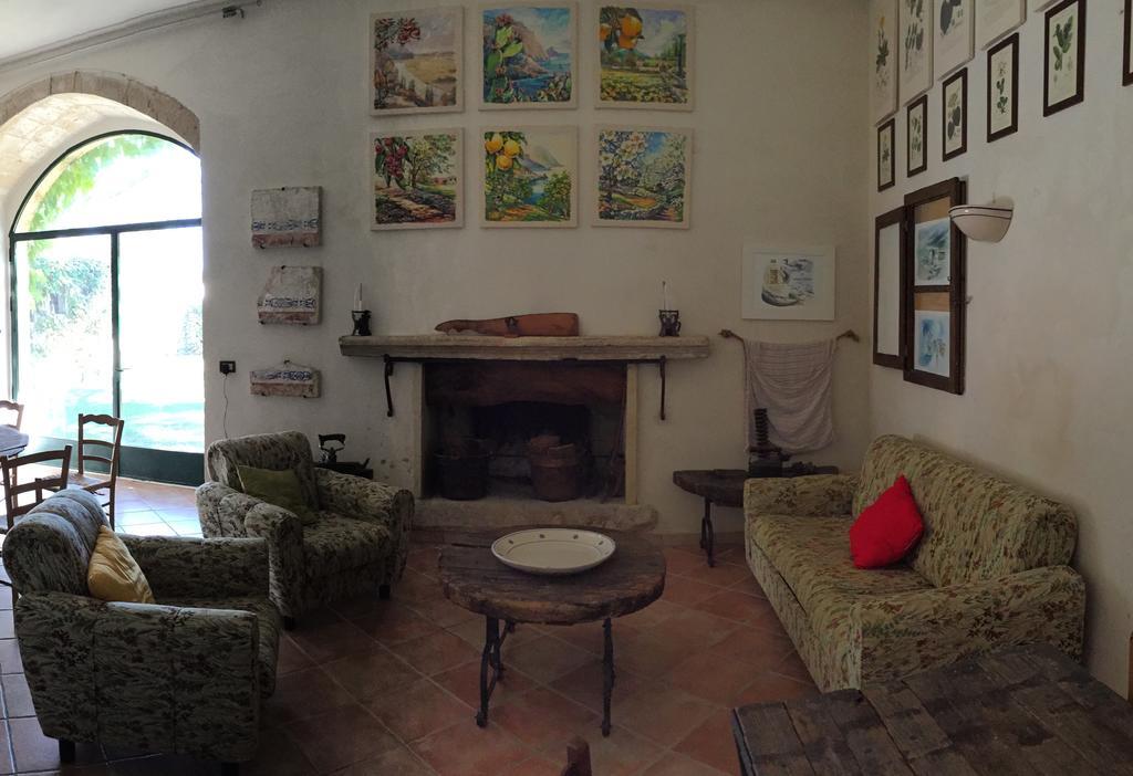 Tenuta Sant'Andrea Giuggianello Eksteriør bilde
